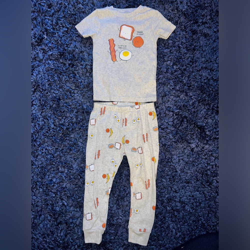 Carters 18 month pajamas